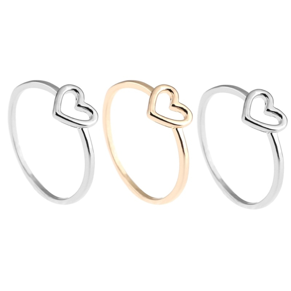 dainty golden heart ring - Picture 3 of 5